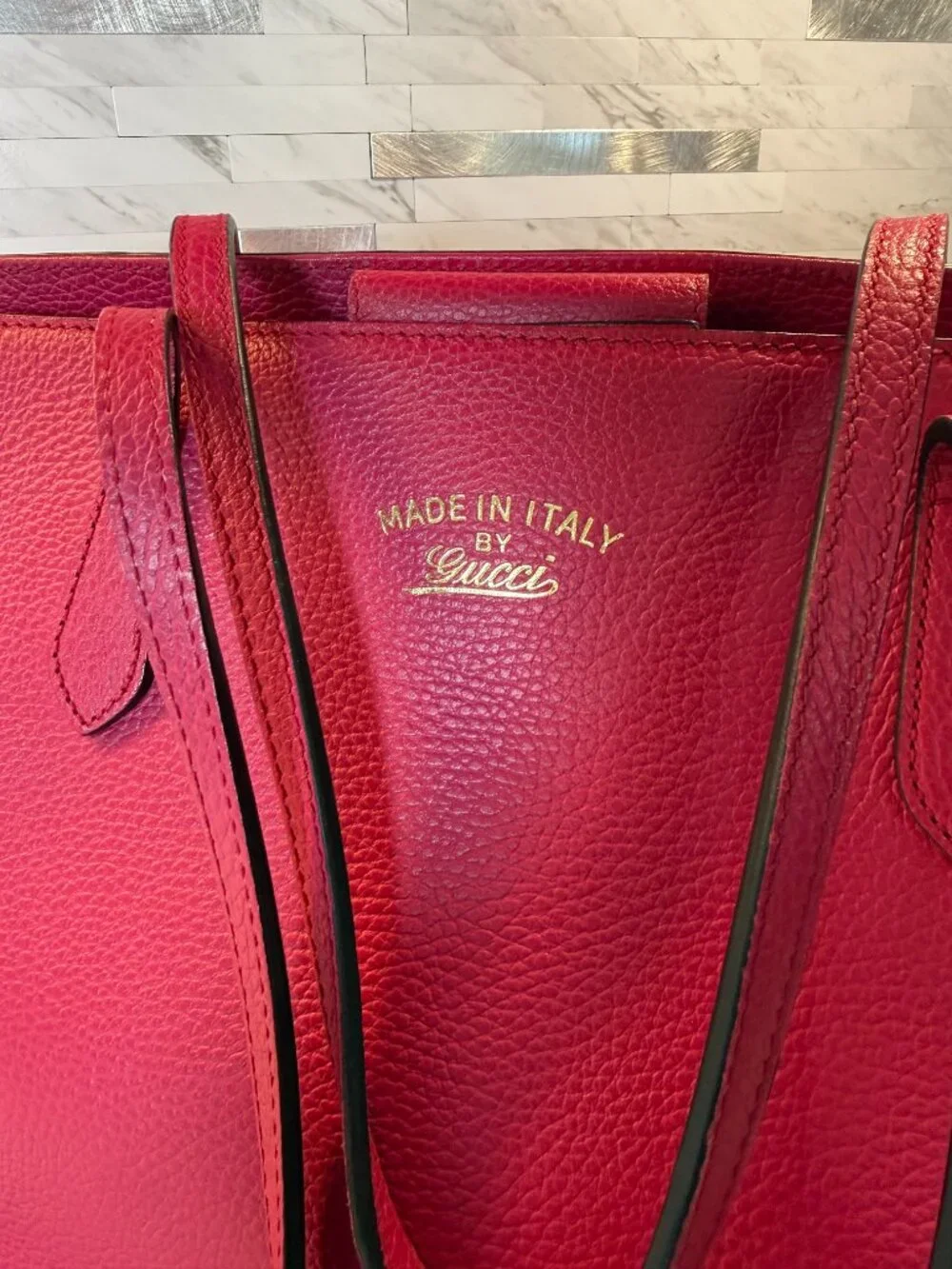 Gucci Swing Tote in Fuchsia Pink Pebbled Leather - large - Picture 2 of 14